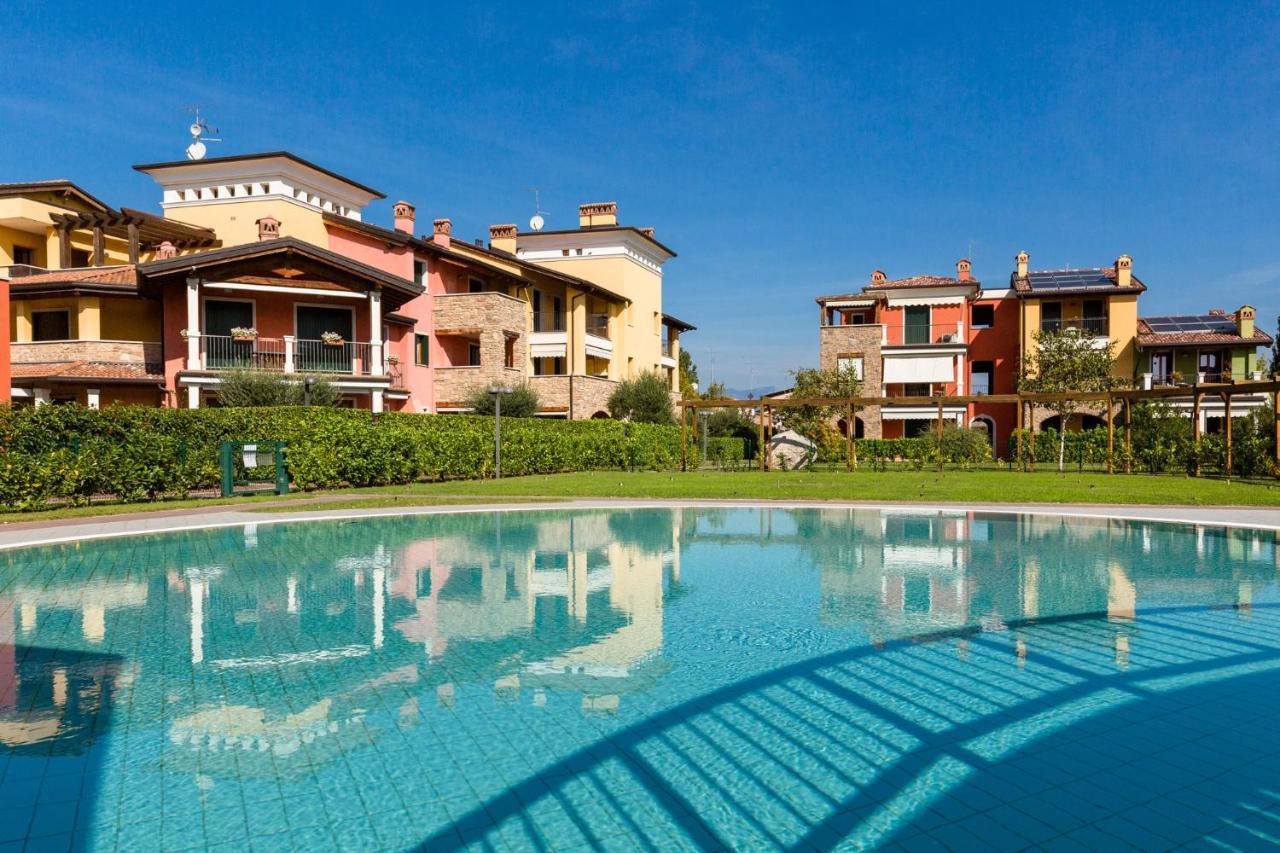 Appartamento Corina Sirmione Exterior photo