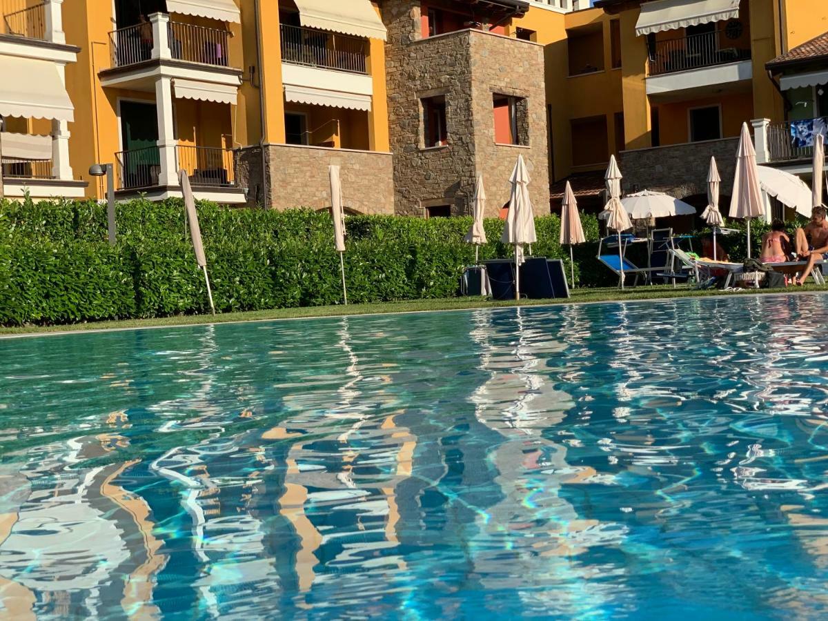 Appartamento Corina Sirmione Exterior photo